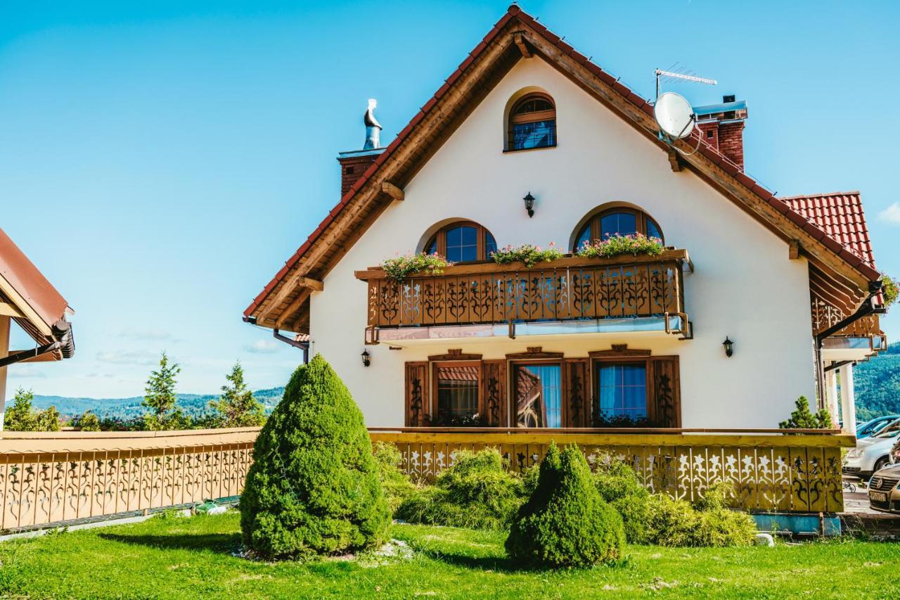 Karolowy Dwor Wisla Bagian luar foto